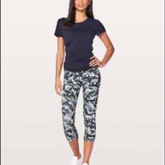 Lululemon wunder under crop leggings